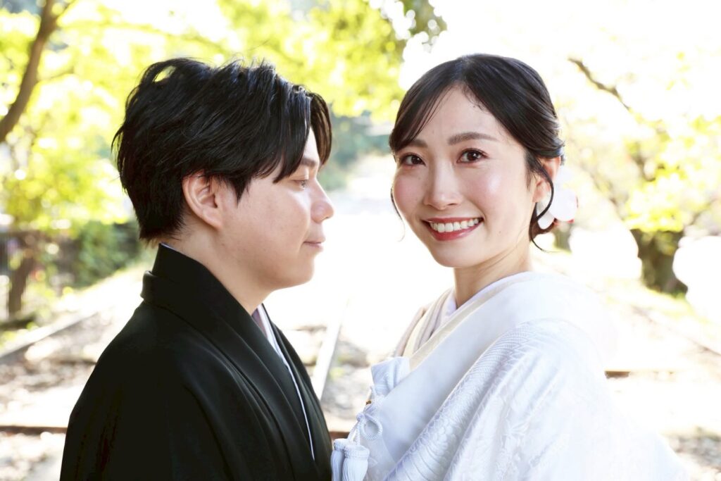 蹴上インクラインで白無垢と紋付袴の和装の前撮り(新緑の中で)